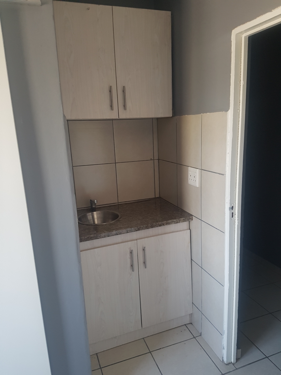 12 Bedroom Property for Sale in Phoenix Western Cape